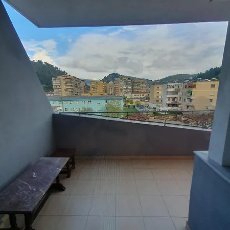 Guesthouse Family Doko Berat Exterior photo